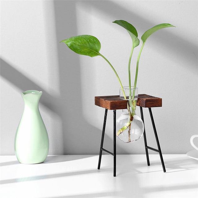 Flourish Propagation Vessel with Metal and Wooden Stand